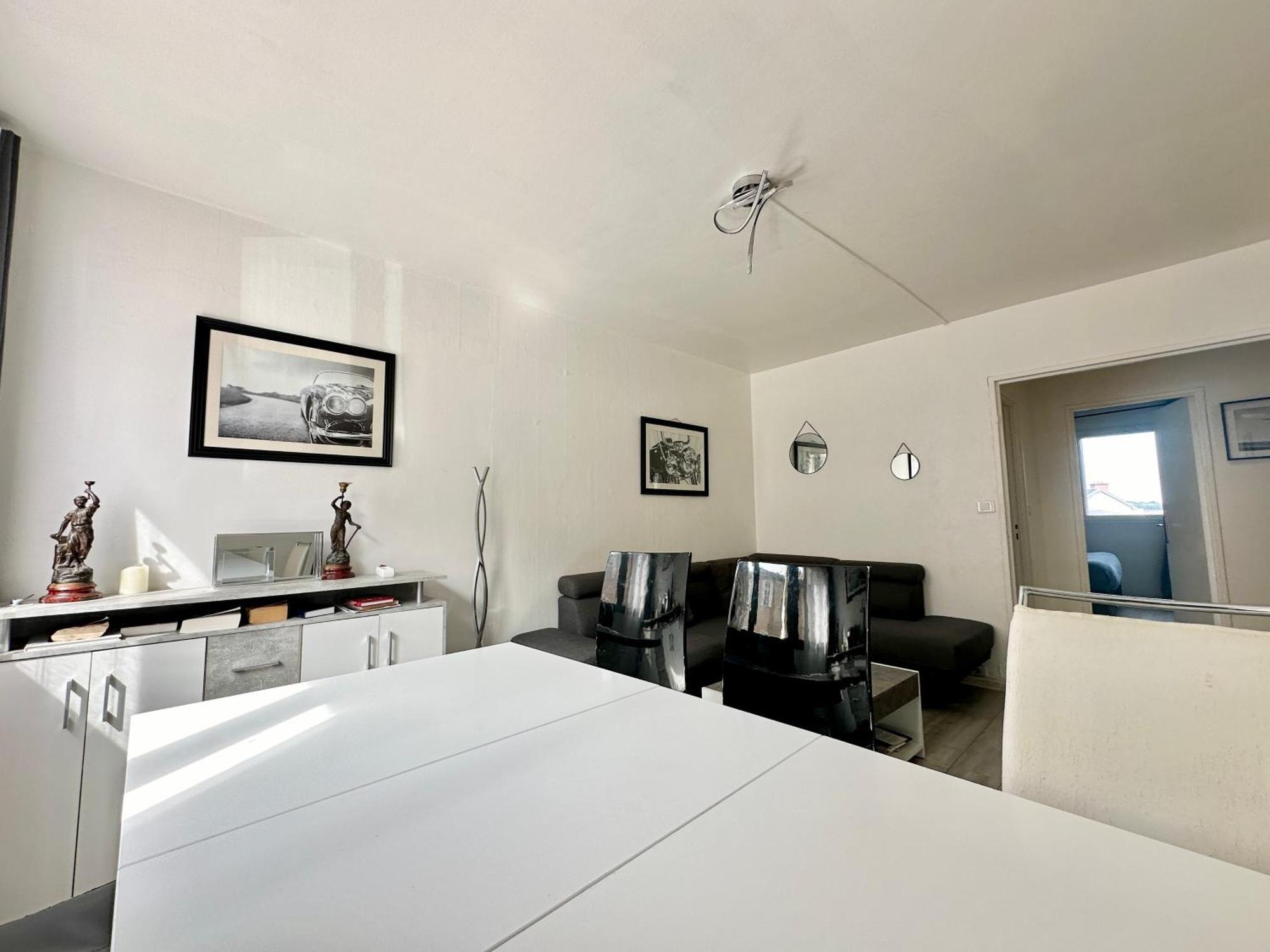 Le Montjovis, Spacieux Et Lumineux Avec Garage Limoges Esterno foto
